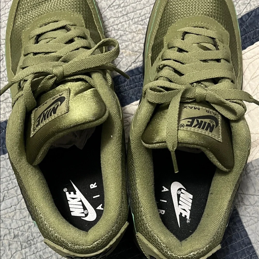 Nike Men's Forest Green Air Max 90 - Picture 5 of 6
